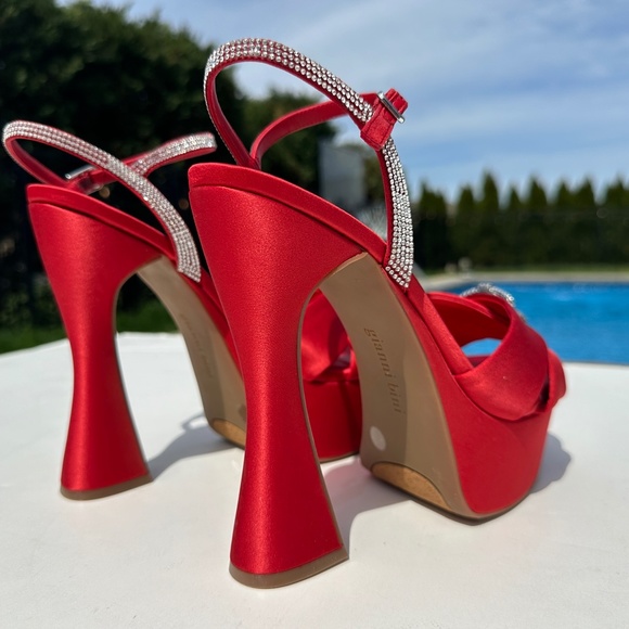 NWT Gianni Bini 10 Dempsey Red Satin Bow Platform Sandals - Picture 11 of 15
